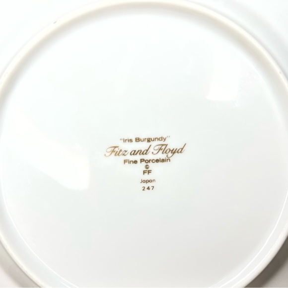Vintage Iris Burgundy porcelain fine china plate from Fitz and Floyd - Picture 4 of 4
